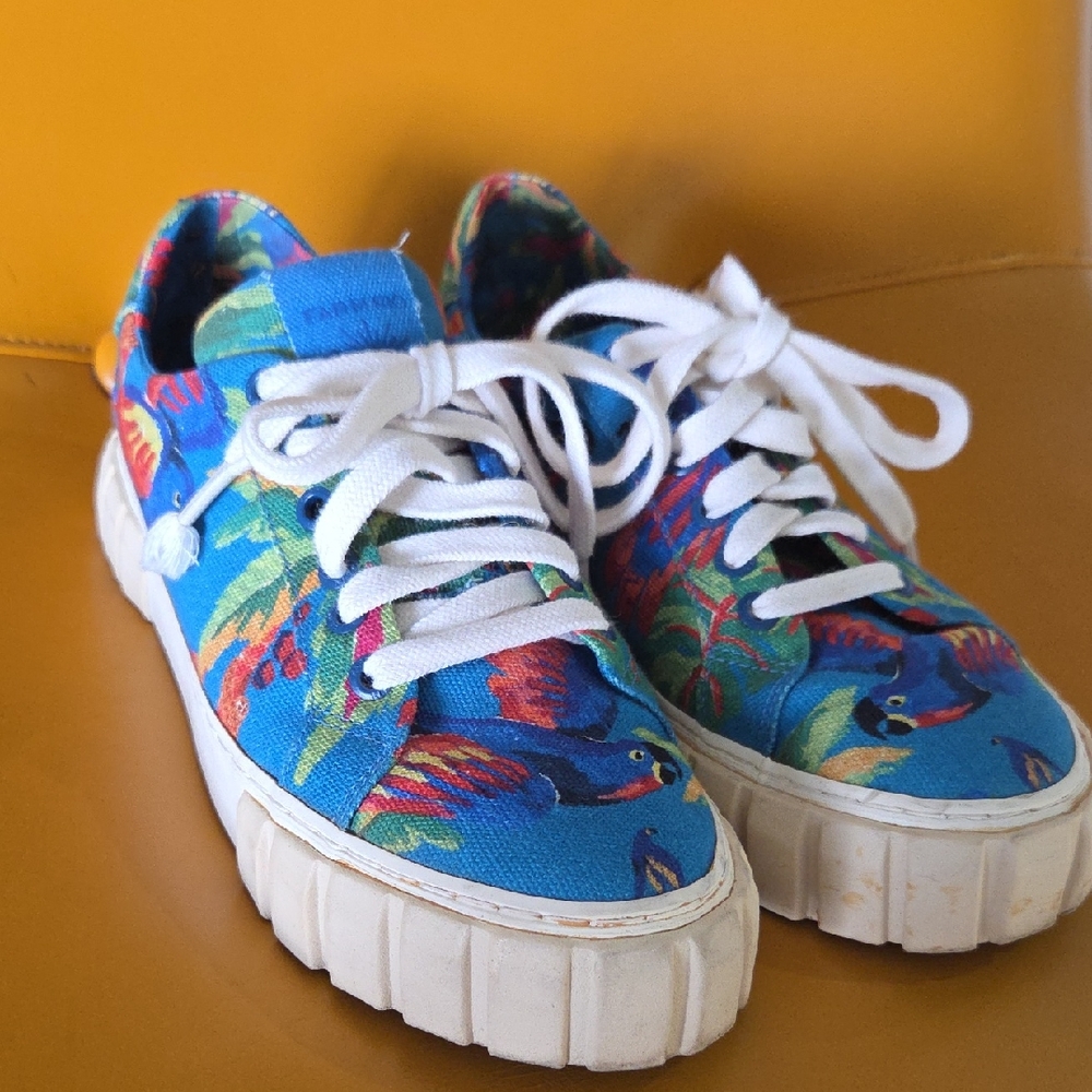 FARM Rio Vibrant Blue Parrot Sneakers